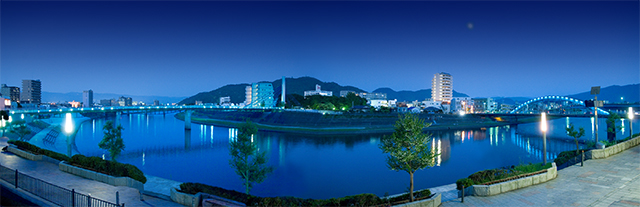 静岡県沼津市にある美食倶楽部 蓮です。